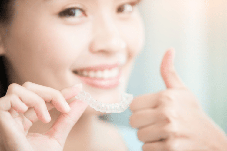  Oral Hygiene with Invisible Aligners